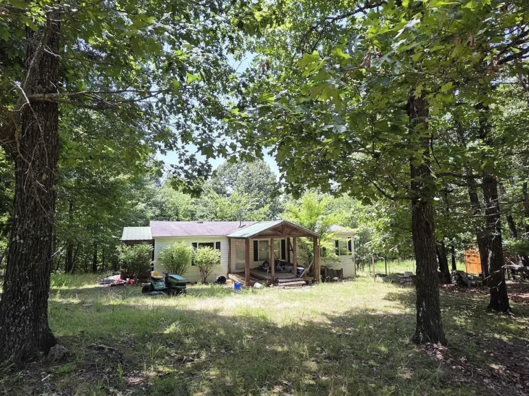Peaceful Country Retreat on 5 Acres